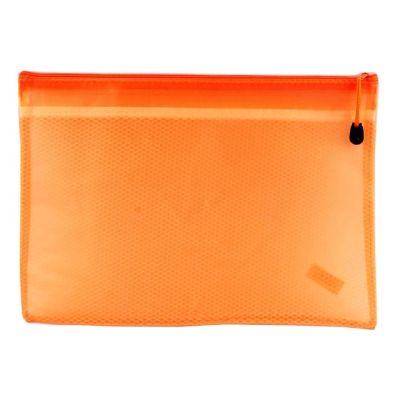 002-B4 حافظة بسوستة بلاستيك سادة شفافة بفاصل داخلى شبك رقم