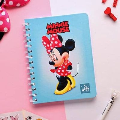 نوت بوك سلك مسطرة ابيض سوفت كفر 100 ورقة + 2 ستيكر مقاس 15 * 20 سم minnie mouse