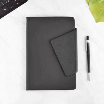 نوت بوك لاصق مسطر جلد بكبسولة black مقاس 14*21.5سم رقم nb19